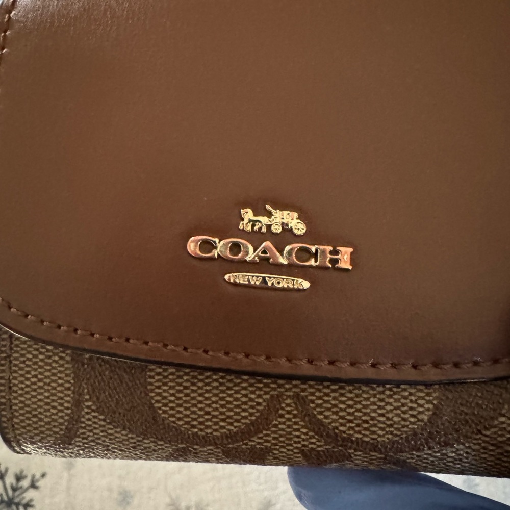 COACH SIGNATURE PVC SMALL WALLET - Picture 4 of 11